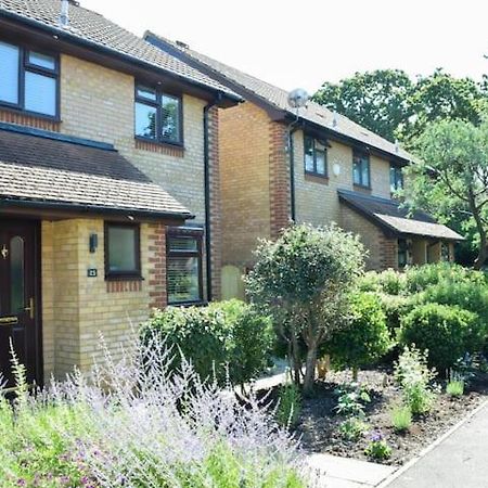 Beautiful 3 Bed Home In The Heart Of New Forest Hordle Exterior photo
