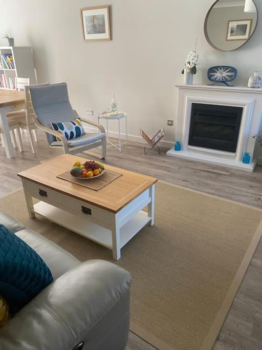 Beautiful 3 Bed Home In The Heart Of New Forest Hordle Exterior photo
